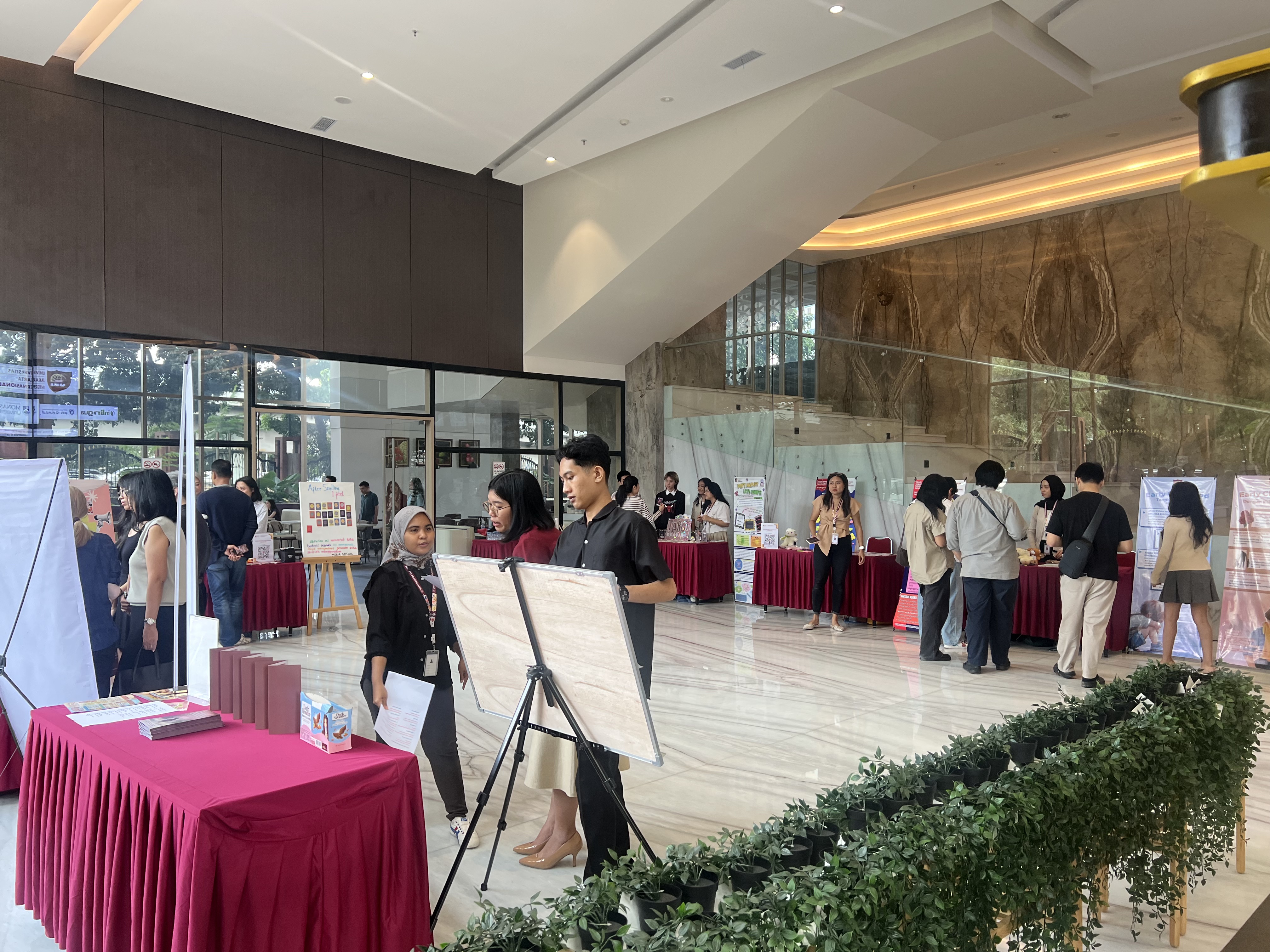 Faculty of Psychology Showcases Real-World Impact at UNJI Open House